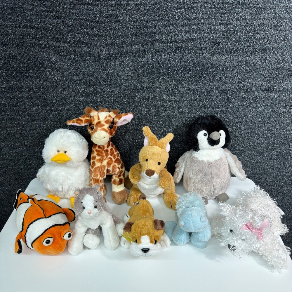 Ganz Webkinz Plush Lot of‎ 9 Giraffe Kangaroo Penguin Clownfish Duck Cat Bulldog